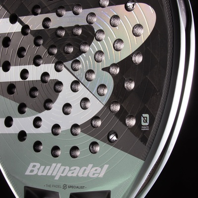 Bullpadel Hack 04 (2026) – Het Racket van Paquito Navarro afbeelding 6