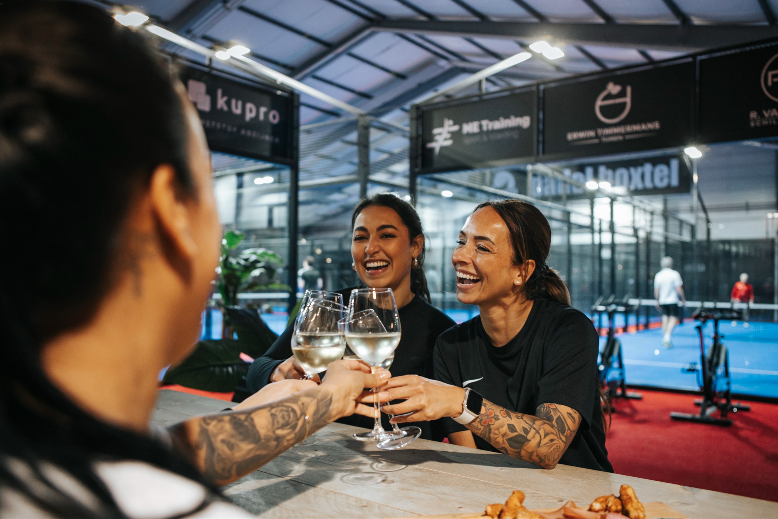 Logo Chicas del Padel🍷🧀 NIVEAU 8 & 9
