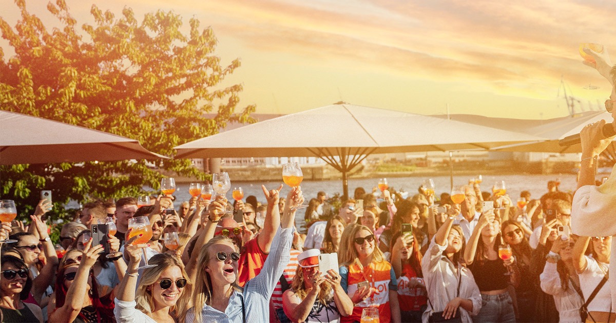 Logo Sundaze Soloticket: Smash, Sip & Sway Sloterdijk