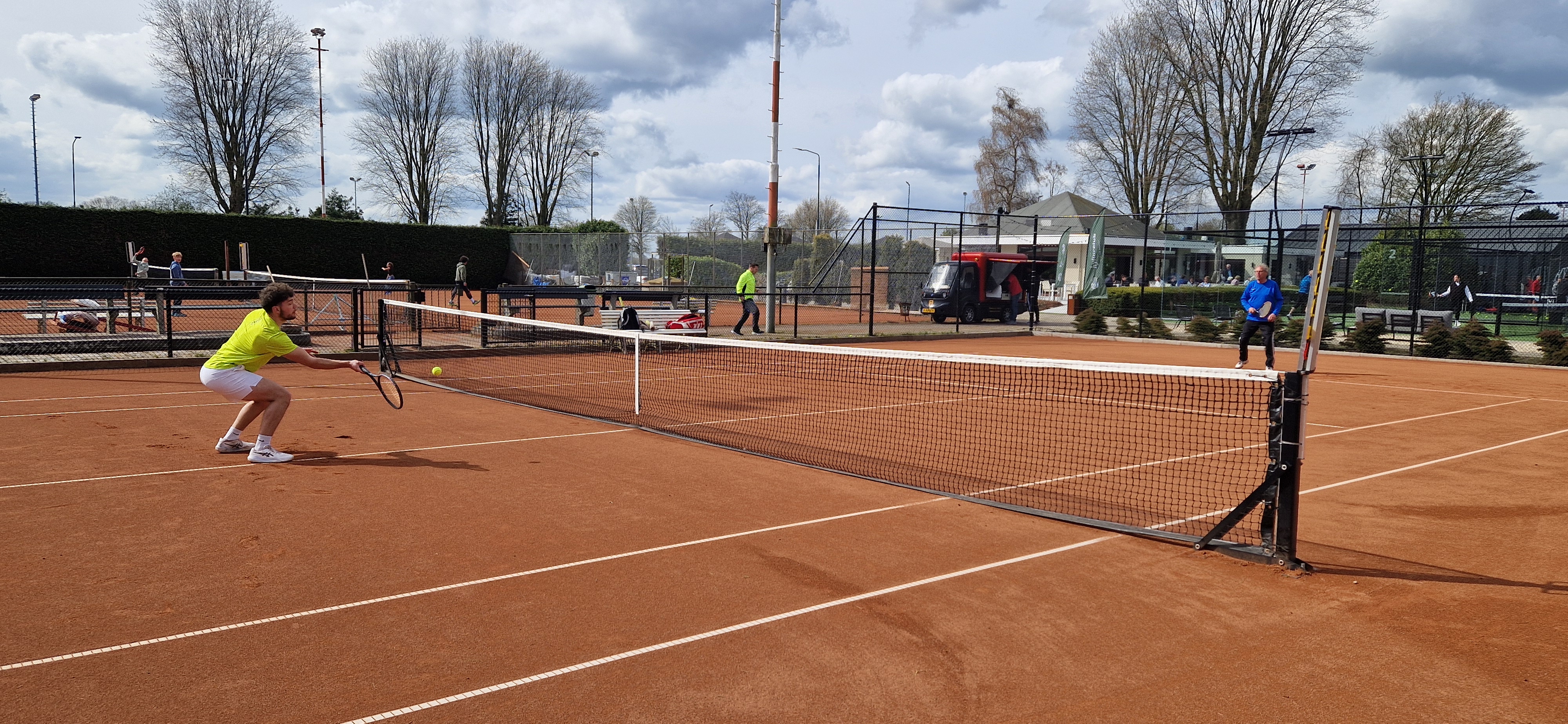 Eerste Waterdrop tennis vol sport, plezier en gezelligheid